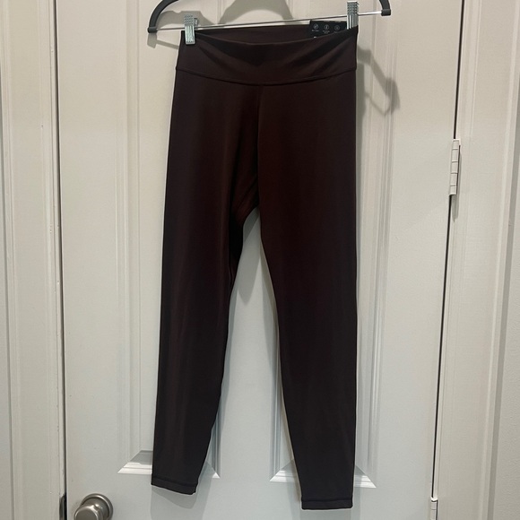 TNA lo-rise leggings, rich mocha brown. Size 6, 26” length. - Picture 4 of 6